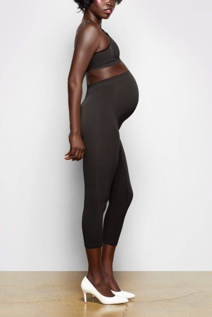 25 Best Maternity Leggings That Have Absolutely Glowing Reviews